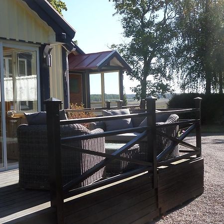 Skogis Bed & Breakfast Katrineholm Bagian luar foto