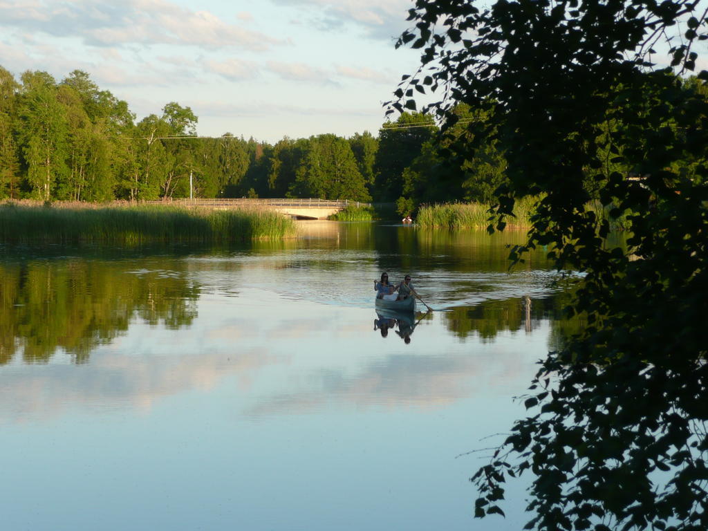 Skogis Bed & Breakfast Katrineholm Bagian luar foto