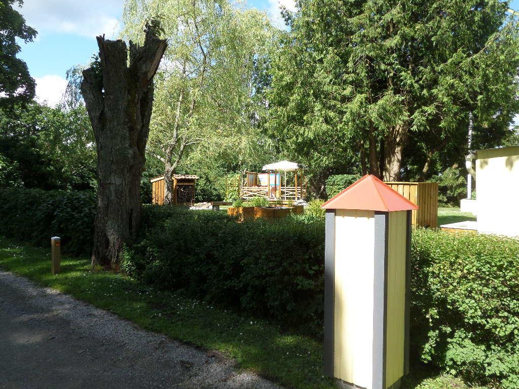 Skogis Bed & Breakfast Katrineholm Bagian luar foto