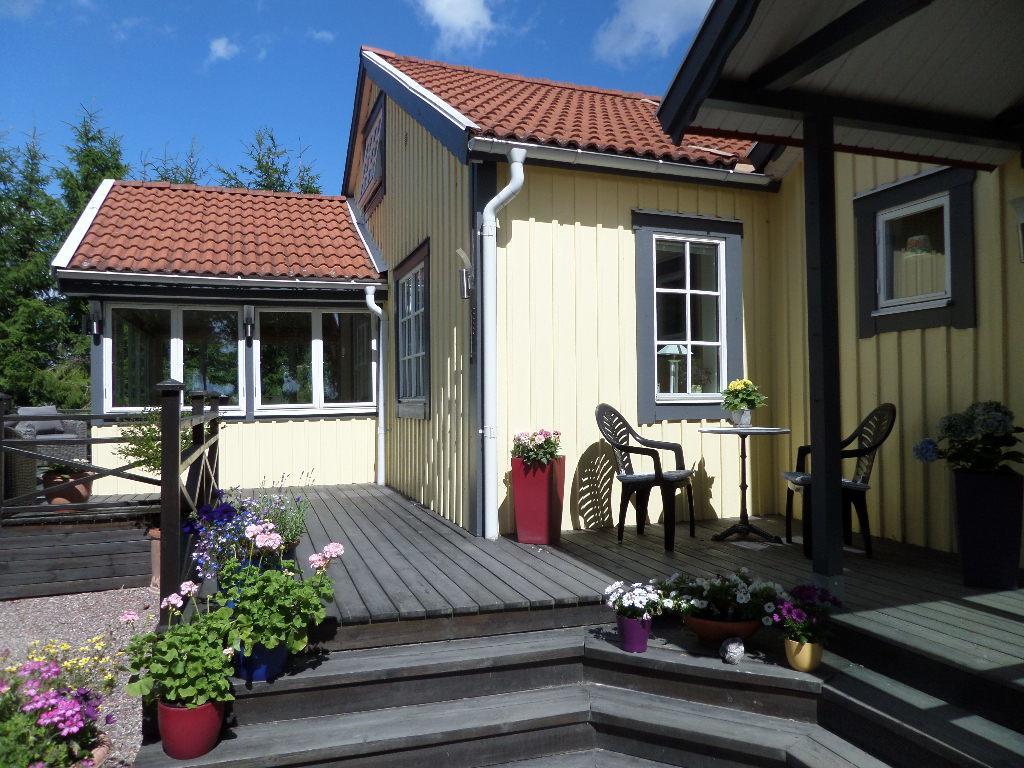 Skogis Bed & Breakfast Katrineholm Bagian luar foto